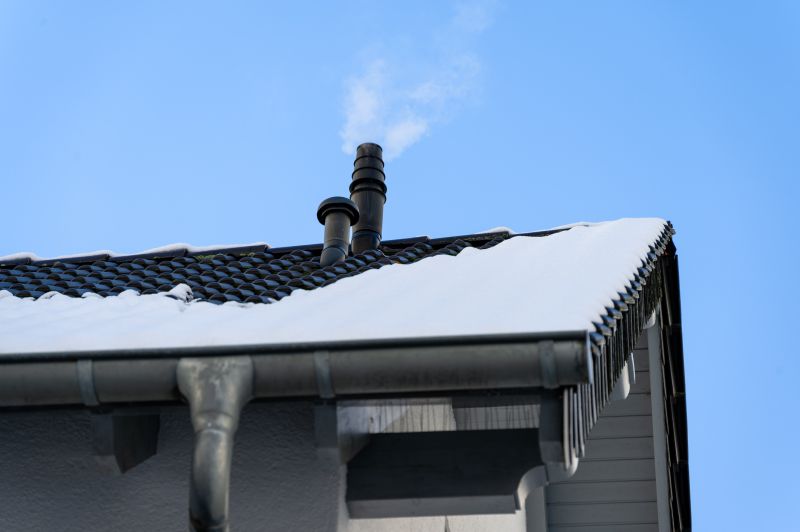Roof Ice Dam Removal in Seattle, WA